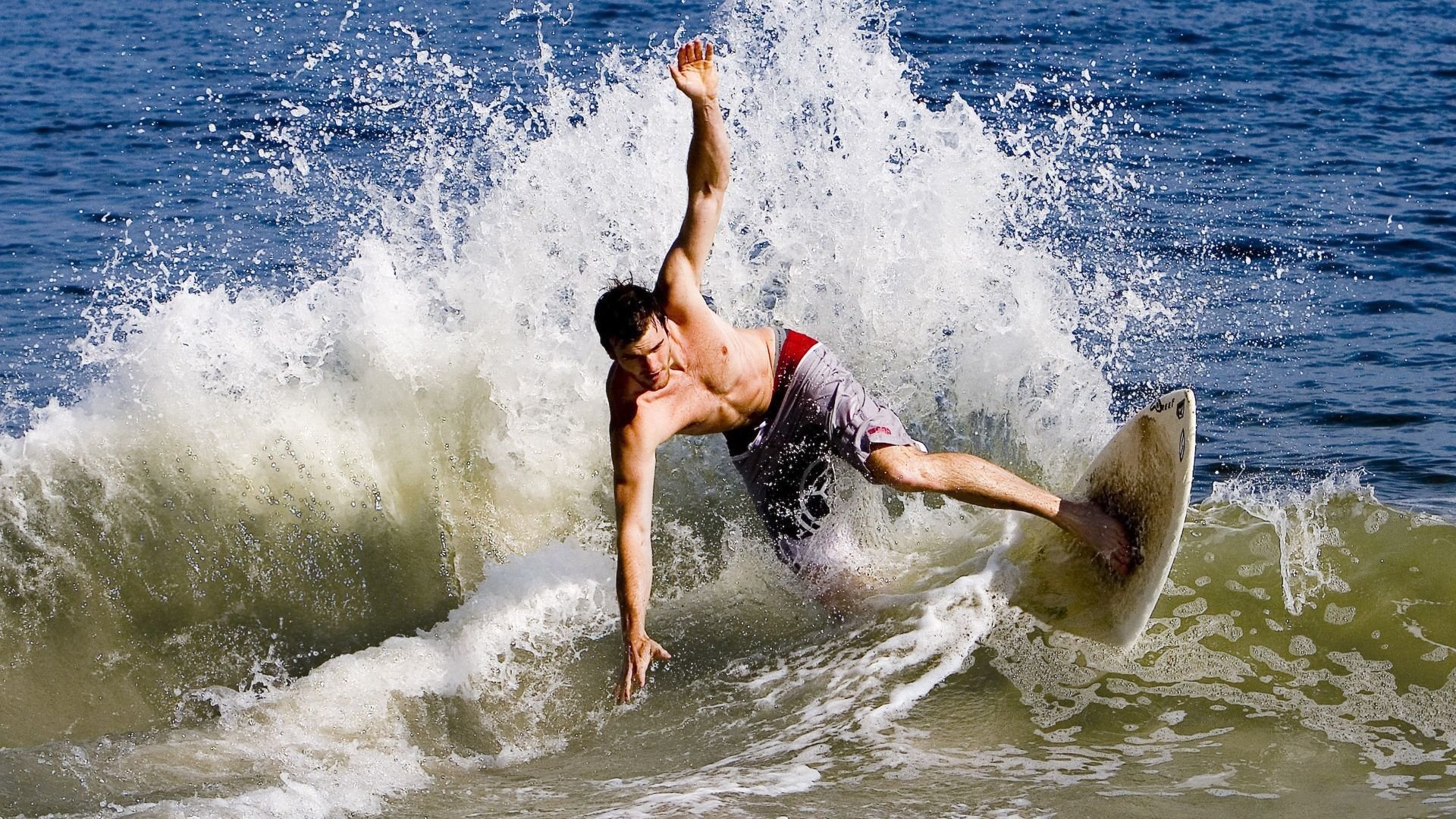 _场馆设计新思路：融合环保元素打造智慧场地_，场馆环境